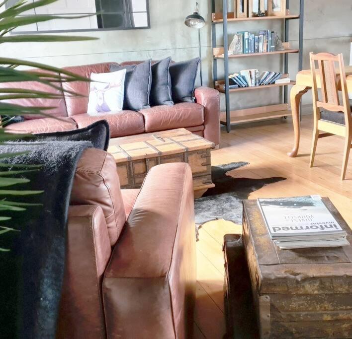 Apartment 3 - Haddin Court - Industrial Glam Μπλένχαϊμ Εξωτερικό φωτογραφία
